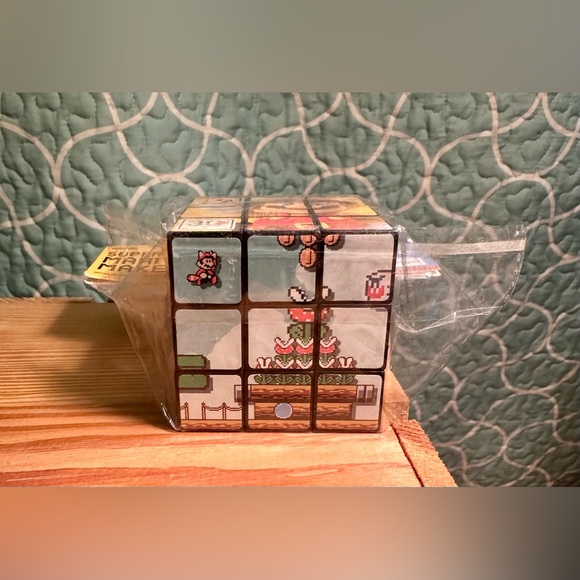 COLLECTOR item - Super Mario Maker Rubin Cube - Picture 3 of 4